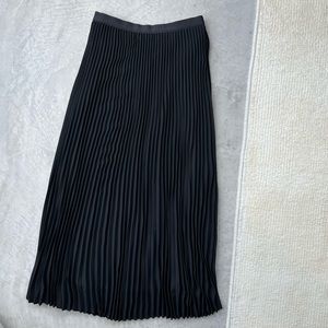 Babaton Pleated Midi Skirt